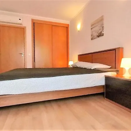 Rocha Tower 11a