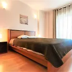 Rocha Tower 11a Apartment *